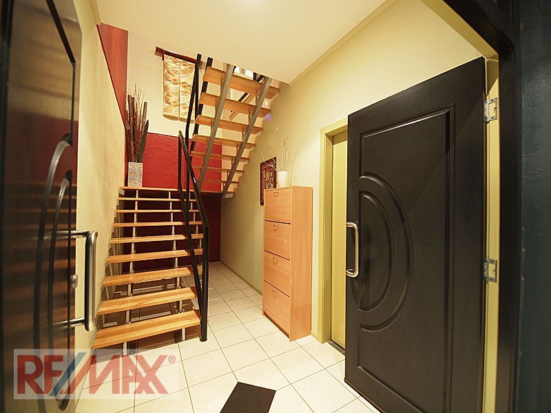 24 Talisman Court, Eatons Hill QLD 4037