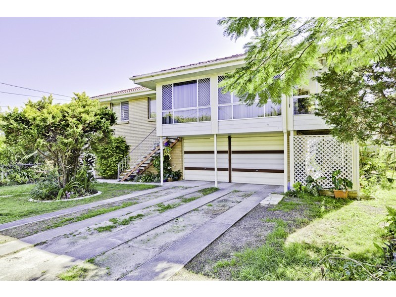 31 Livermore Street, Redcliffe QLD 4020