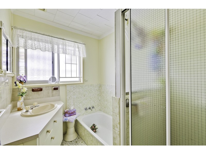 31 Livermore Street, Redcliffe QLD 4020