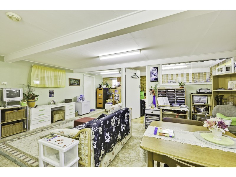31 Livermore Street, Redcliffe QLD 4020
