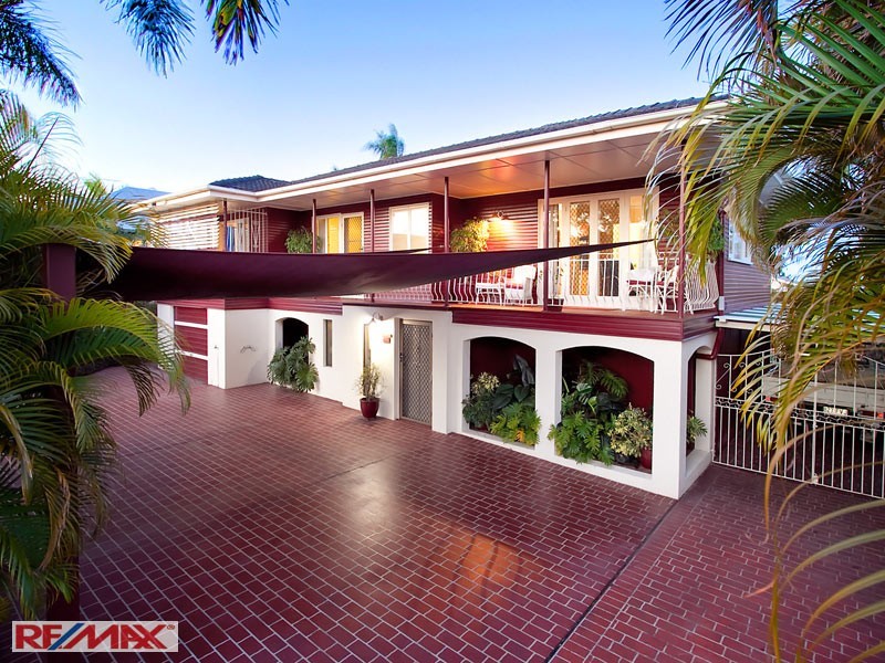 287 Brighton Road, Sandgate QLD 4017