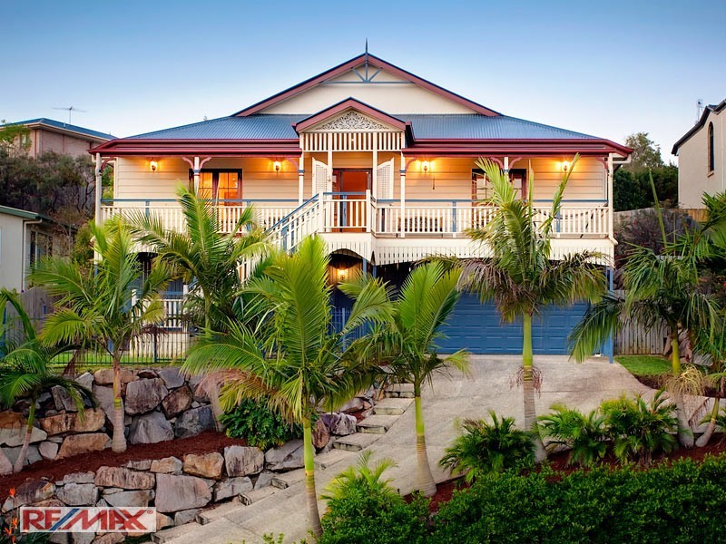 151 Saraband Drive, Eatons Hill QLD 4037