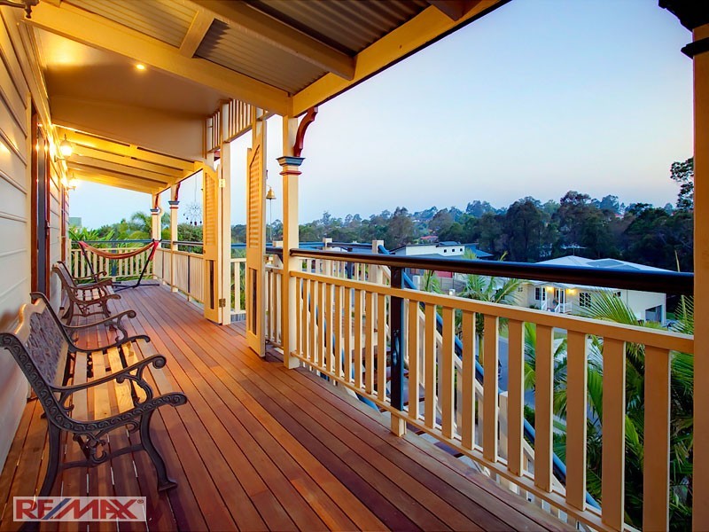 151 Saraband Drive, Eatons Hill QLD 4037