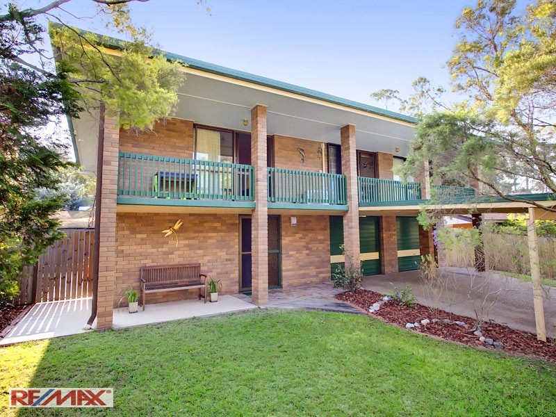 17 Yathong Court, Arana Hills QLD 4054