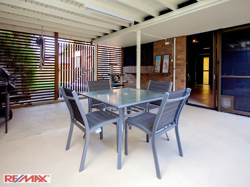 17 Yathong Court, Arana Hills QLD 4054