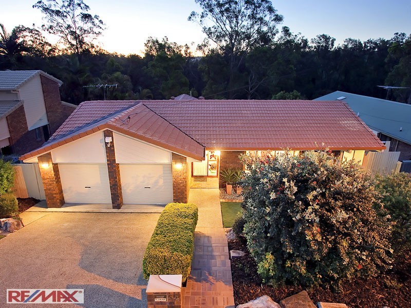 52  Kingfisher Street, Albany Creek QLD 4035