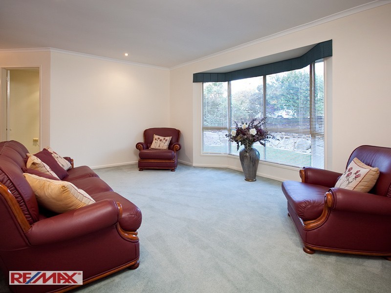 52  Kingfisher Street, Albany Creek QLD 4035