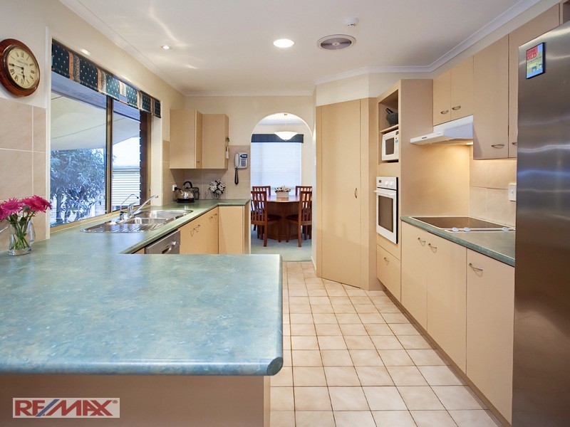 52  Kingfisher Street, Albany Creek QLD 4035