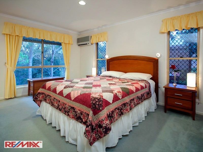 52  Kingfisher Street, Albany Creek QLD 4035