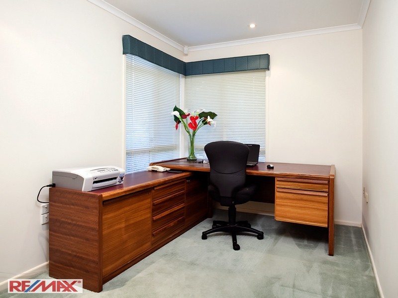 52  Kingfisher Street, Albany Creek QLD 4035