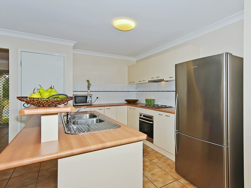 21 Flintwood Street, Warner QLD 4500