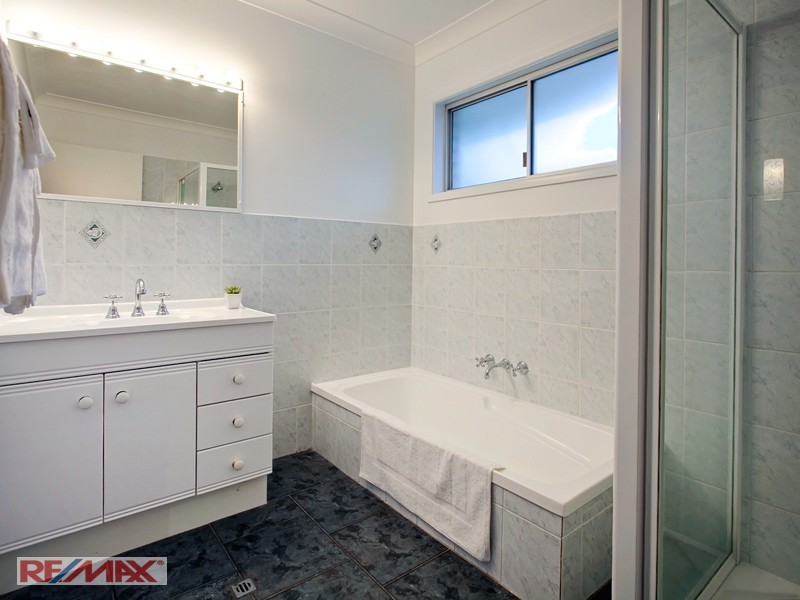 7 Allawah Street, Albany Creek QLD 4035