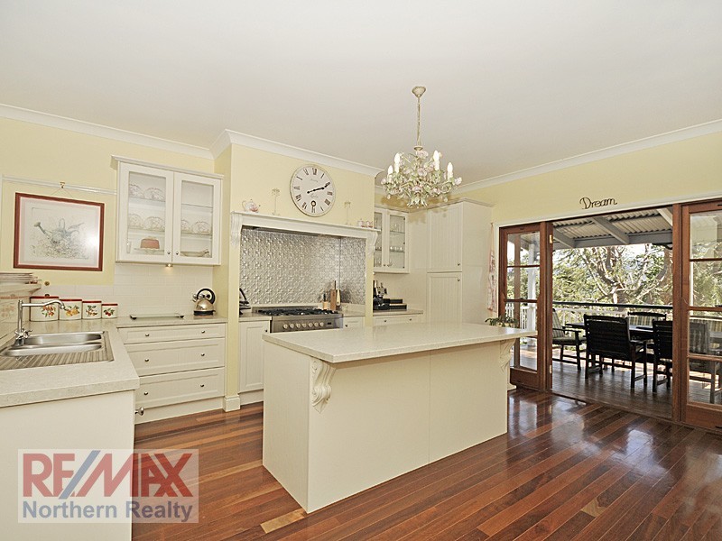 43 HONEYWOOD CT, Samford Valley QLD 4520