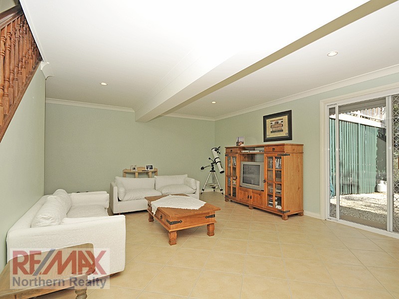 43 HONEYWOOD CT, Samford Valley QLD 4520