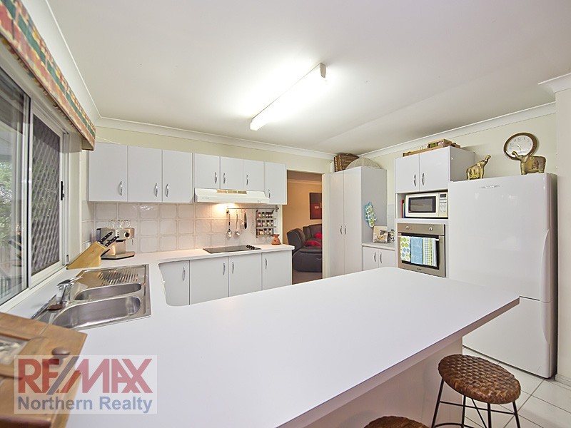 8 Brighton Court, Albany Creek QLD 4035