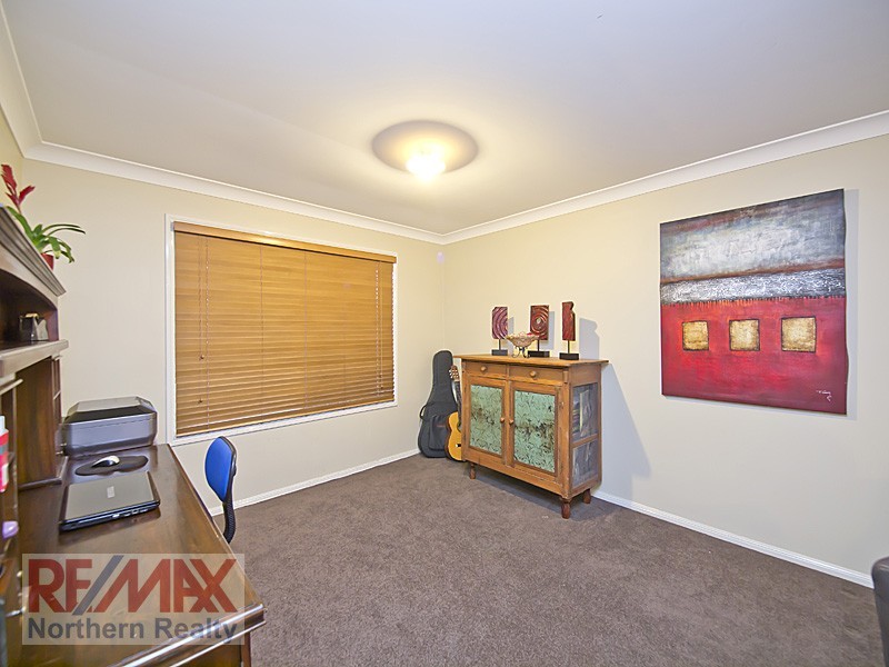 8 Brighton Court, Albany Creek QLD 4035