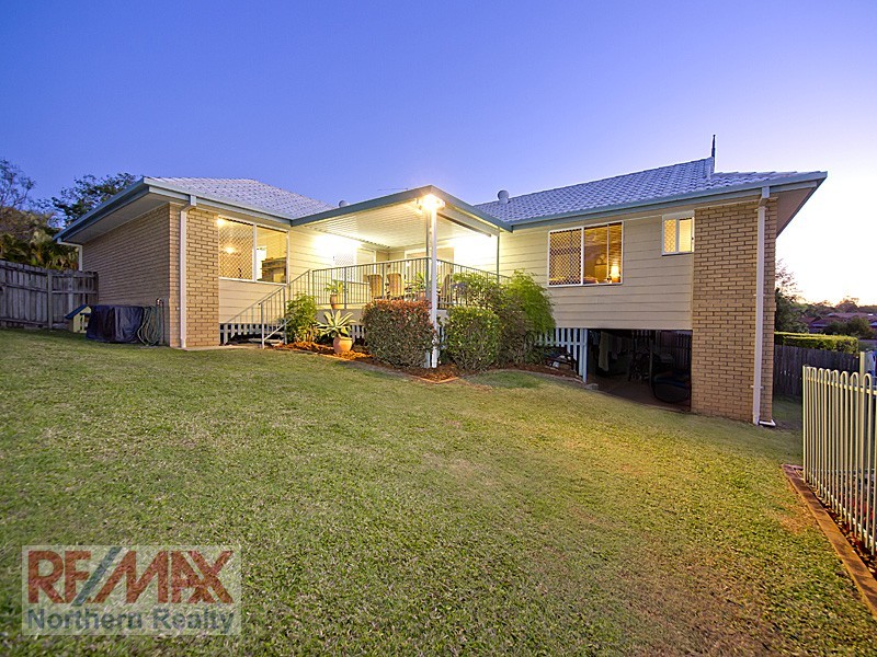 8 Brighton Court, Albany Creek QLD 4035