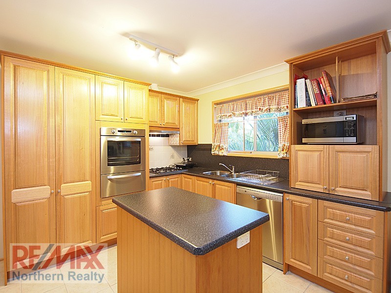 23 Pleasant Dve, Albany Creek QLD 4035