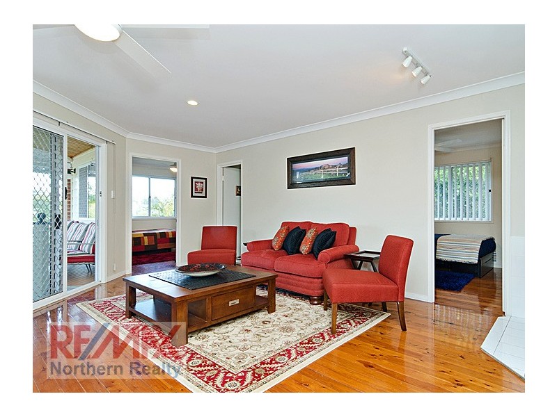 13 Edwards Dve, Albany Creek QLD 4035