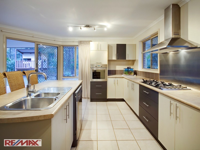 26 Cashmere Lane, Cashmere QLD 4500