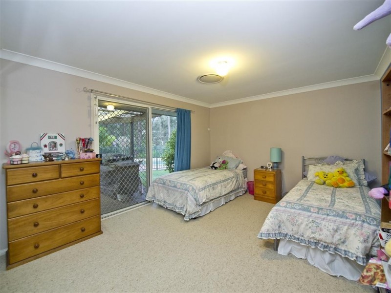 6 Boree Court, Albany Creek QLD 4035