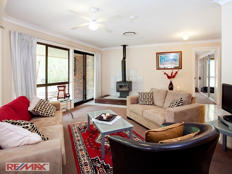 19 LINDALE COURT., Cashmere QLD 4500