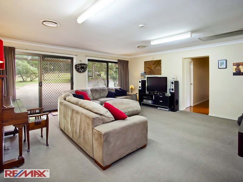 19 LINDALE COURT., Cashmere QLD 4500