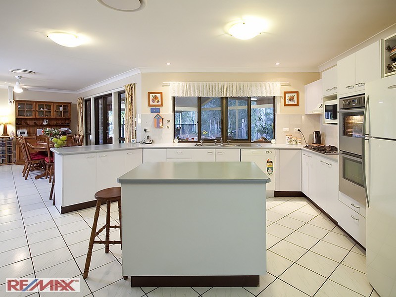 19 LINDALE COURT., Cashmere QLD 4500