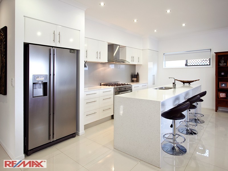 2 Avoca Place, Warner QLD 4500