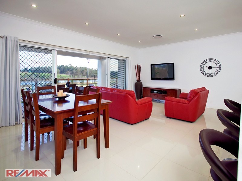 2 Avoca Place, Warner QLD 4500