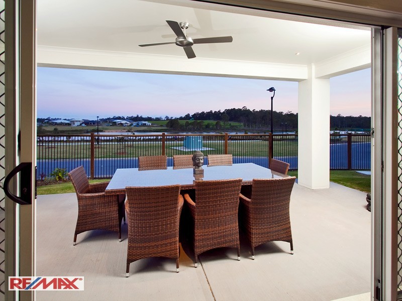 2 Avoca Place, Warner QLD 4500