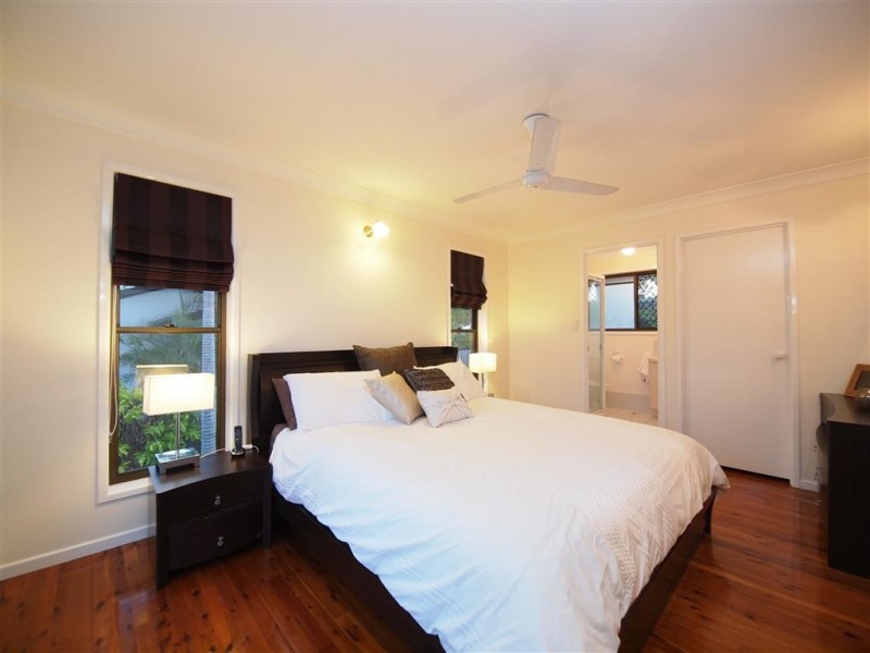 30 The Boulevard, Albany Creek QLD 4035