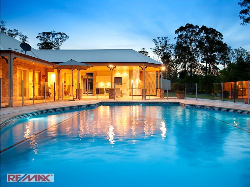 18 Victor Russell Drive, Samford Valley QLD 4520