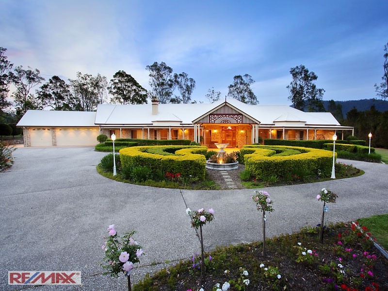 18 Victor Russell Drive, Samford Valley QLD 4520