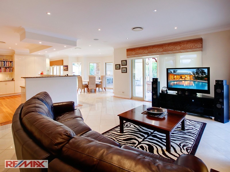 18 Victor Russell Drive, Samford Valley QLD 4520