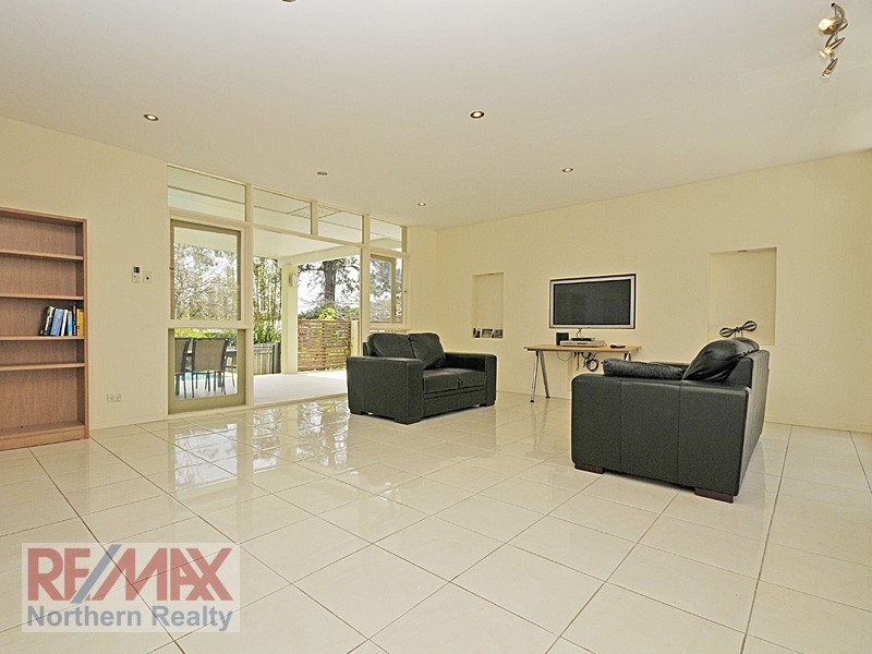9 Karowara Street, The Gap QLD 4061