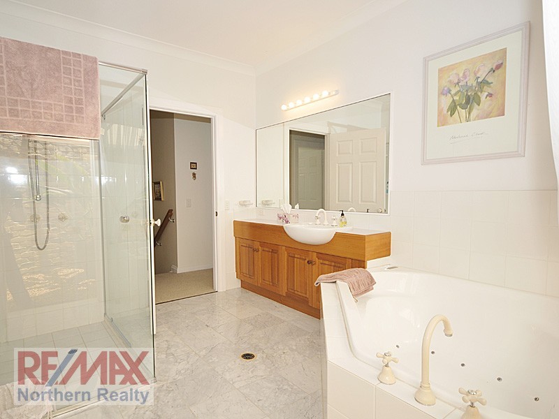 3 St Annes Court, Albany Creek QLD 4035