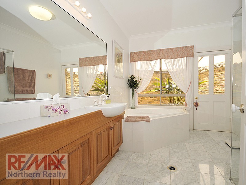 3 St Annes Court, Albany Creek QLD 4035