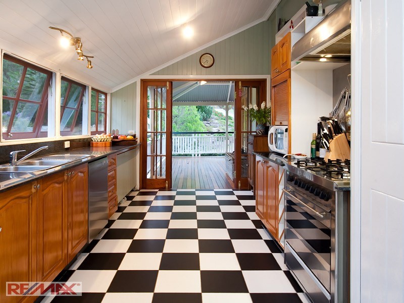 Clear Mountain QLD 4500