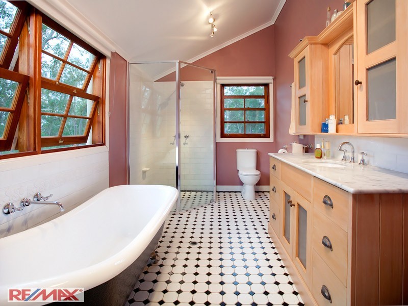 Clear Mountain QLD 4500