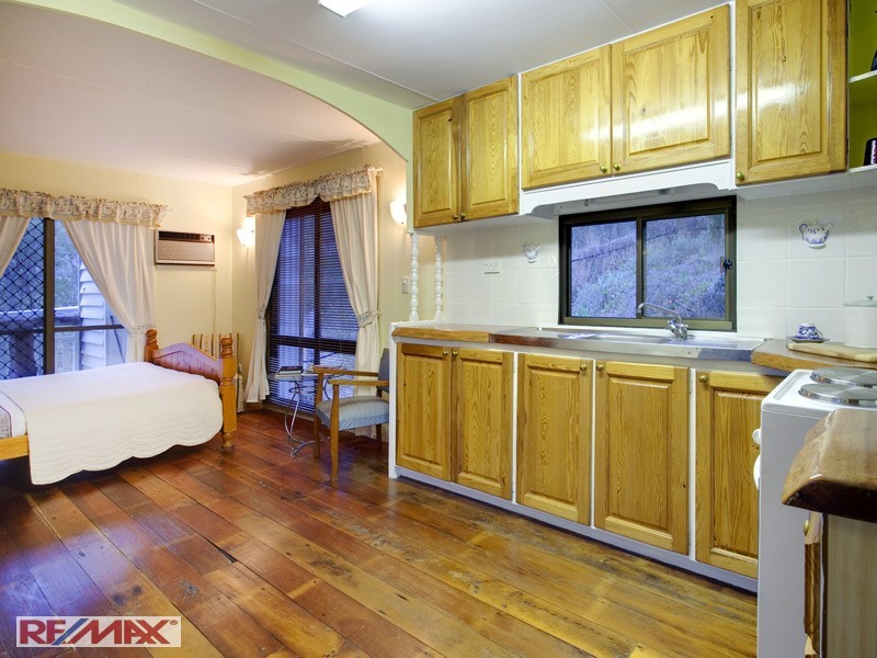 Clear Mountain QLD 4500