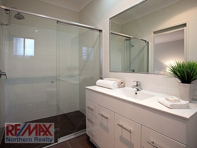 9 Melia Court, Eatons Hill QLD 4037