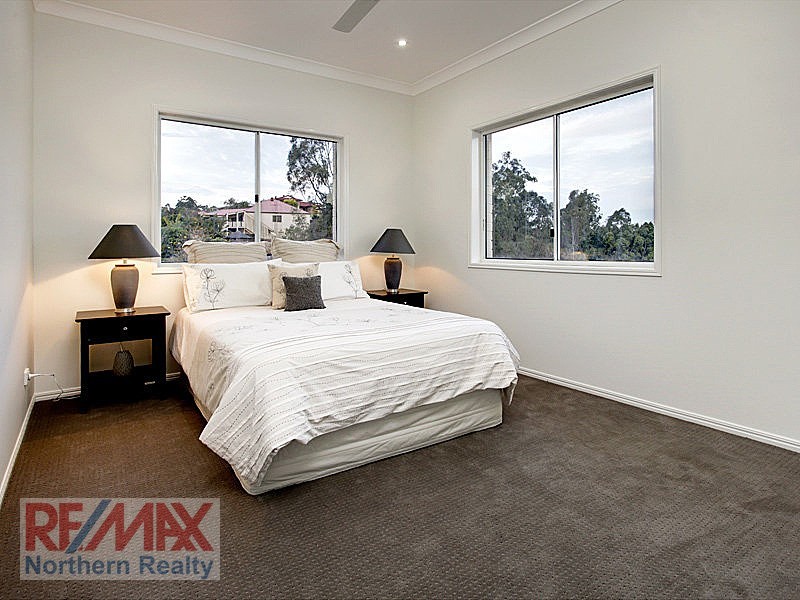 9 Melia Court, Eatons Hill QLD 4037