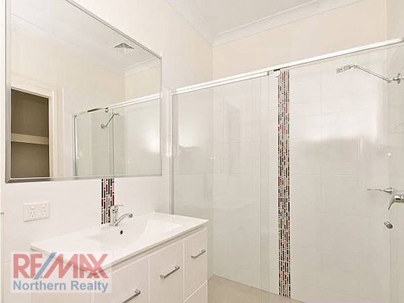 9 Melia Court, Eatons Hill QLD 4037