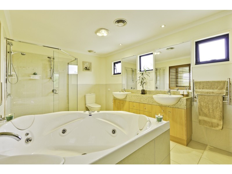 32 Tepequar Dr, Maroochydore QLD 4558