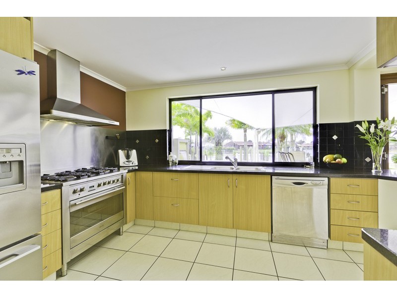 32 Tepequar Dr, Maroochydore QLD 4558