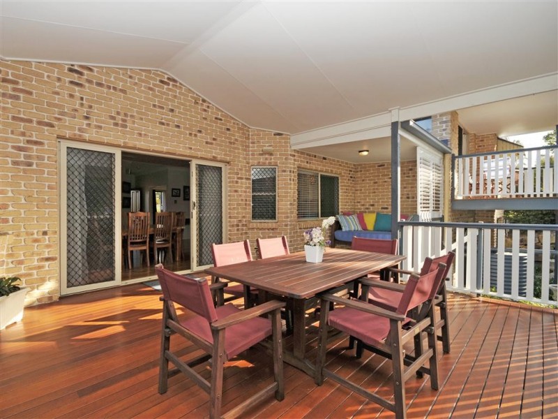 46 Snow Wood Drive, Eatons Hill QLD 4037