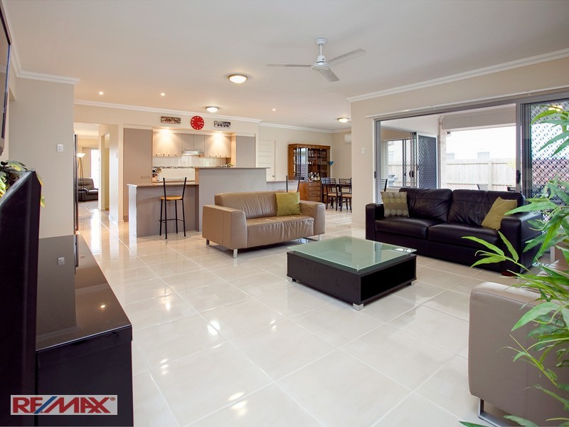 56  Swan Parade, Warner QLD 4500