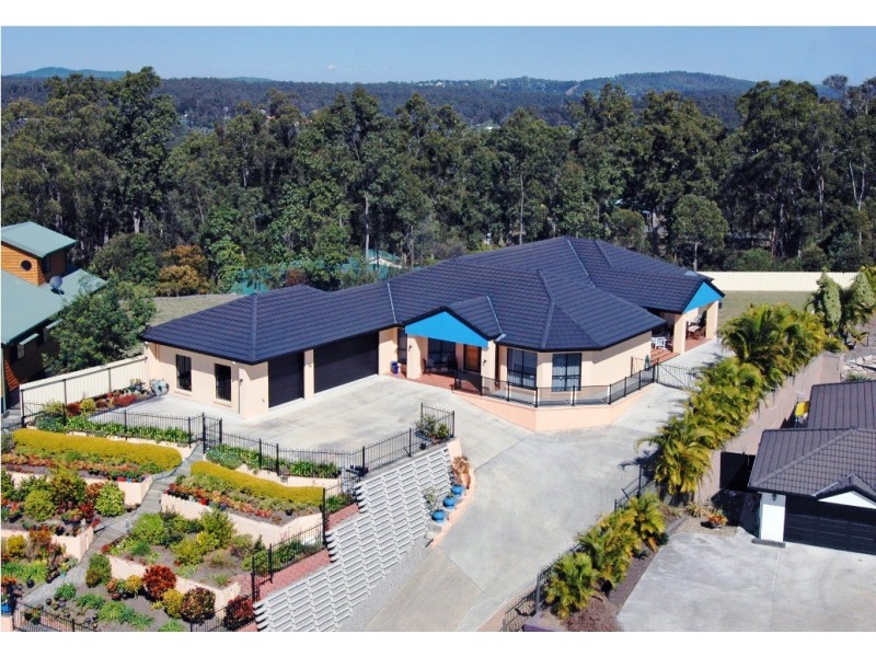 11 Laceflower Crescent, Eatons Hill QLD 4037