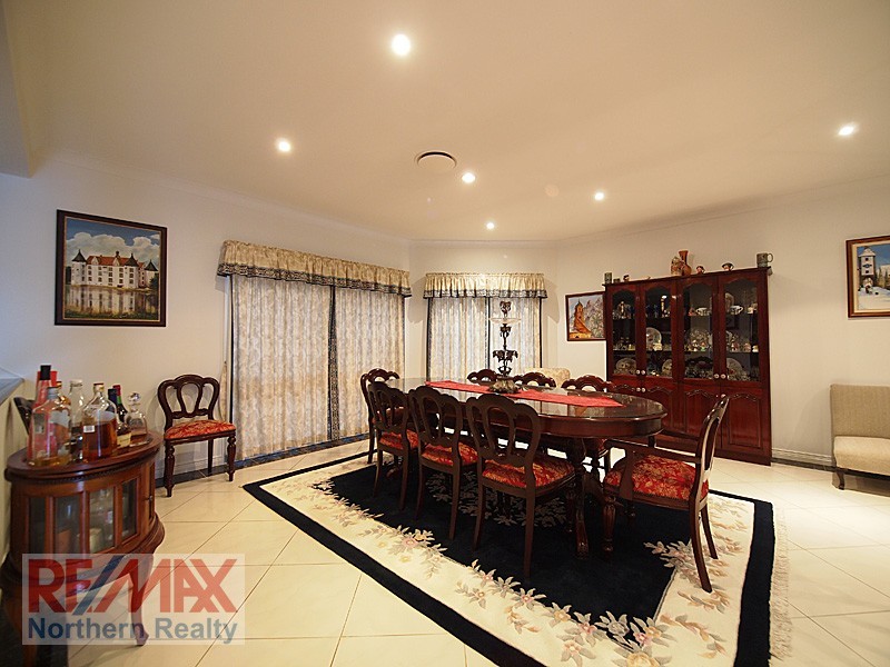 11 Laceflower Crescent, Eatons Hill QLD 4037